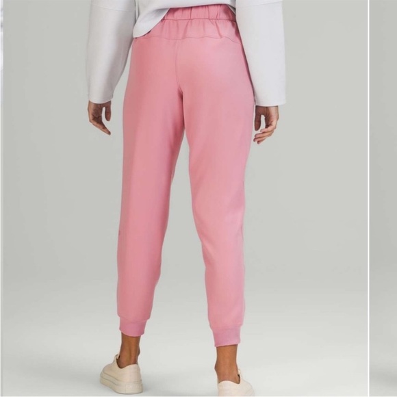 Lululemon On The Fly Jogger Wrinkle Free Pockets Mid Rise Drawstring Sz 4 - Picture 11 of 11